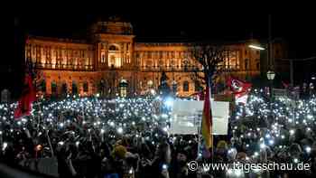 Proteste gegen mögliche Regierung mit FPÖ