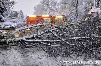 FW Ense: Wintereinbruch im Kreis Soest / Feuerwehr Ense am Nachmittag im Dauereinsatz