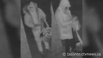 Multiple vehicles set on fire in Markham, two suspects wanted