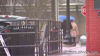 Quiet streets and cold rain: Winter weather brings rain/sleet to Waxahachie