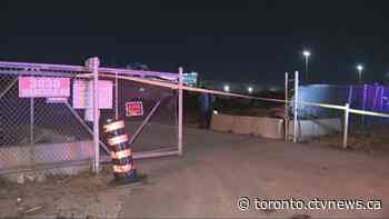 2 people hospitalized after shooting at tow truck yard in Scarborough