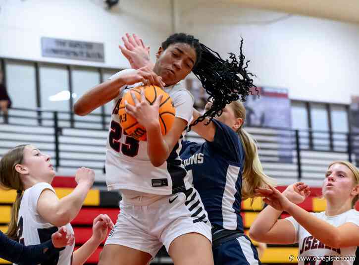 JSerra girls basketball shows its strength in rout of San Juan Hills