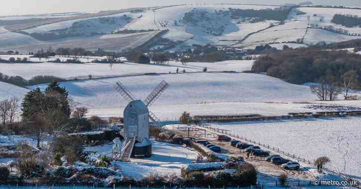 Snow and ice warnings issued across UK with temperatures set to drop to -20°C