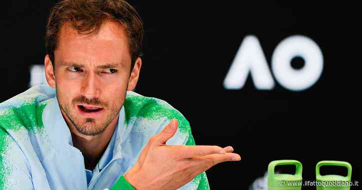 Il doping e gli attacchi di Kyrgios a Sinner, Medvedev: “Io sto al fianco di Jannik. Incontri negli spogliatoi? Ecco come mi comporto”