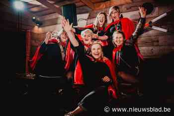 Girl power op carnaval, nichtjes Rowany (36) en Sharon (40) willen eerste prinsessen worden: “Gedaan met aan de zijlijn te staan”