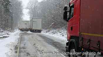 Schneewetter im Kreis Helmstedt: LKW bleiben über Nacht stecken