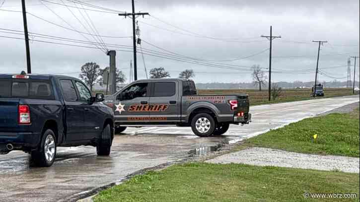 Woman dead, off-duty cop injured after two car-collision in Plaquemine