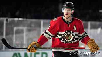 Blackhawks put defenseman Murphy on IR