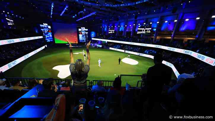 Tiger Woods, Rory McIlroy's high-tech indoor golf league is live