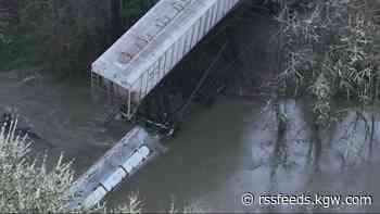 No public health threat after train trestle collapses in Corvallis, Oregon DEQ says