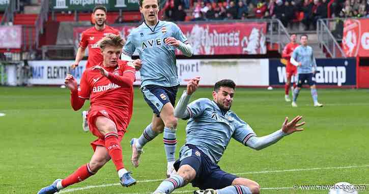 Het is smullen in Enschede: FC Twente en Willem II kunnen na doelpuntrijke eerste helft even op adem komen