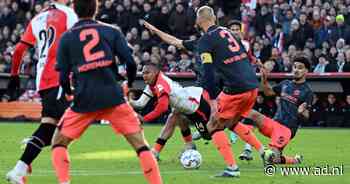 Feyenoord dringt aan in ‘must win’-wedstrijd tegen Utrecht: vrije trap Paixão op de paal