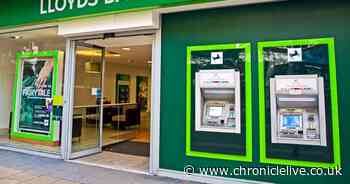 Lloyds to allow all customers to use any of its 932 branches in major change