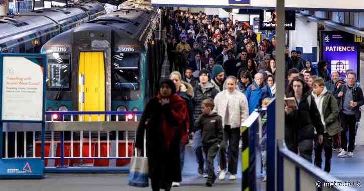 All trains on major route to London cancelled causing early morning travel chaos