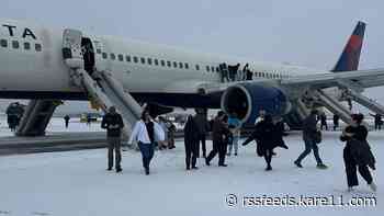 4 injured when Delta flight from ATL bound for MSP aborts takeoff over 'engine issue'