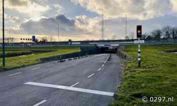 Gemeente start verkeerslichtenproef op Zuwe ter hoogte van tunneltje onder A2