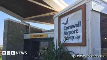 MPs urge council to abandon Newquay airport deal