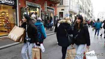 Saldi a Roma, i turisti stranieri spendono meno dei romani