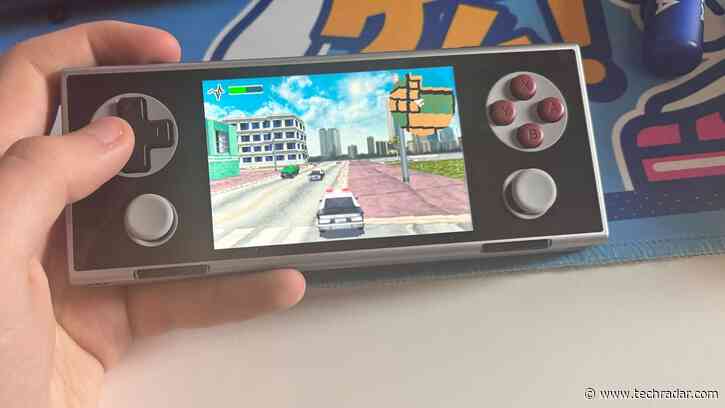 Ayaneo Pocket Micro review: a tiny Android tablet ideal for emulation