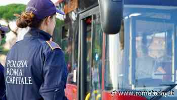 Donna con Alzheimer si allontana da casa, ritrovata su un autobus di linea