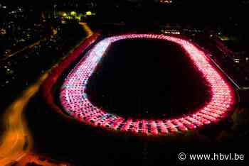 Recordpoging met duizend Tesla’s die lichtshow geven in Sint-Truiden: “Alles staat op een USB-stick”