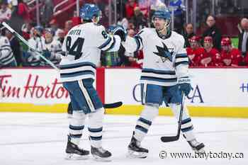 Eklund posts 3-point game as Sharks beat Red Wings 6-3 and end Detroit's 7-game win streak