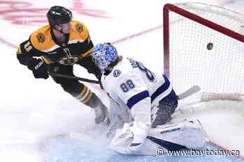 Bruins open 4-goal lead, add 2 short-handed empty-netters to beat Lightning 6-2