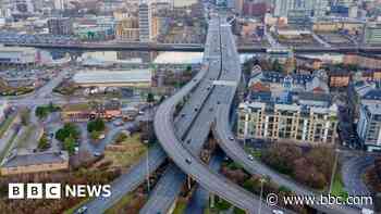 Glasgow bridge to be investigated after debris fall