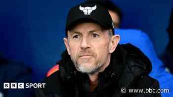 Oxford want to be 'aggressive' in window - Rowett