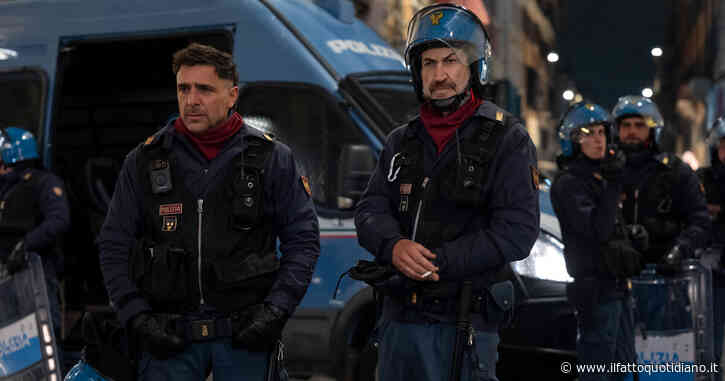 Acab, la serie su Netflix: a distanza di 13 anni, la squadra di Marco Giallini continua a picchiare