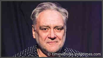 Comedian Tony Slattery passes away at 65