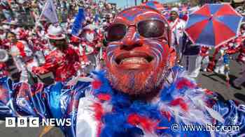 Revellers, swords and balloons: Africa's top shots