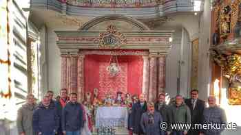 Krippenszene „Hochzeit zu Kana“ der Barockkrippe in der Mindelheimer Jesuitenkirche rekonstruiert