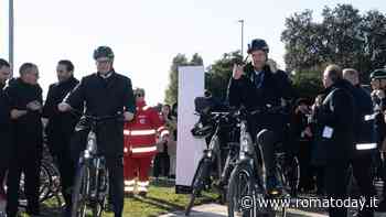 Dall'aeroporto a Fiumicino in bicicletta, inaugurata la ciclovia "Pedalaria"