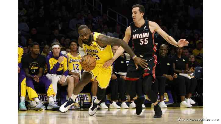 Lakers get defensive in 2nd half to beat Heat, end 3-game skid