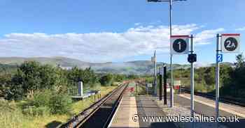 Lines blocked on Welsh train route due to 'defective track'