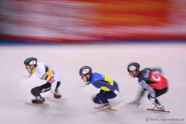 Belgische relay plaatst zich ondanks valpartij voor halve finales EK shorttrack, Stijn Desmet ook individueel goed gestart