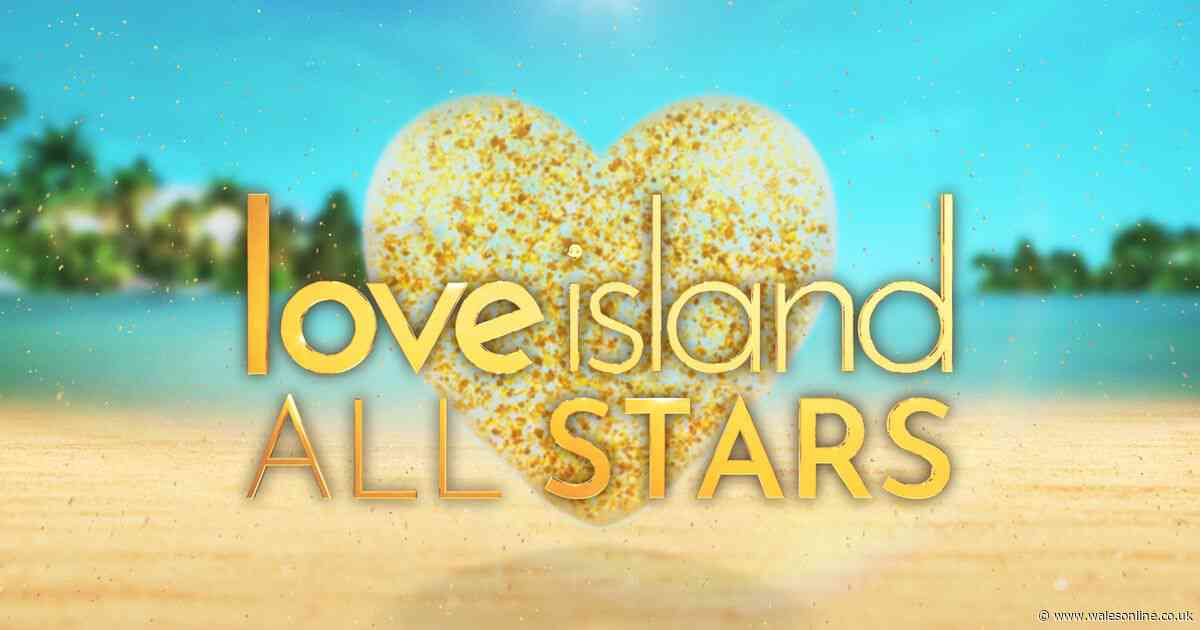 Love Island couple branded 'fake' as fans left 'not convinced' after kiss