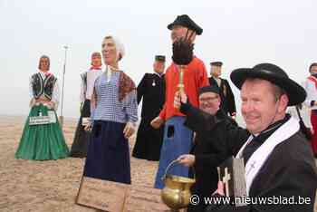 Reuzen Ko en Liza geven elkaar het ja-woord: eerste huwelijk op het strand van Koksijde