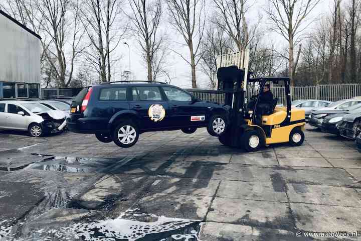 Nederlanders rijden langer door met auto dan ooit tevoren