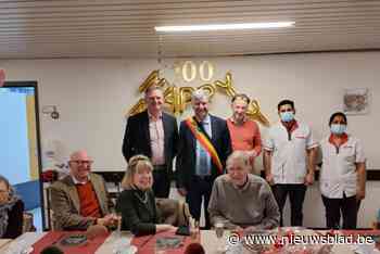 Cercle-supporter Fernand viert 100ste verjaardag in Duneroze