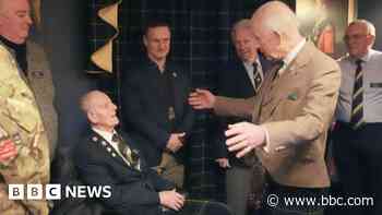 King meets 99-year old D-Day landings veteran