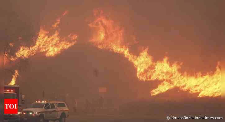 'Please get out': New wildfire in LA burns 5,000 acres in hours; tens of thousands forced to evacuate