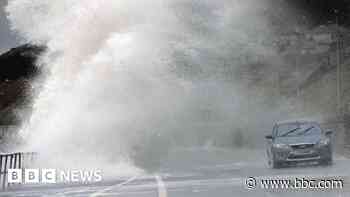 Heavy rain warning extended with 70mph gusts