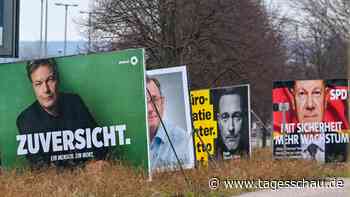 Plakatieren in drei Phasen: Strategien hinter den Wahlplakaten