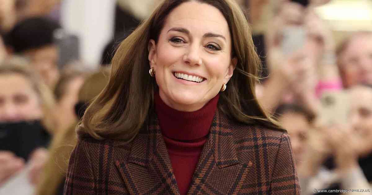 Kate Middleton's gorgeous burgundy jumper and skirt almost identical to Shein's £19 version