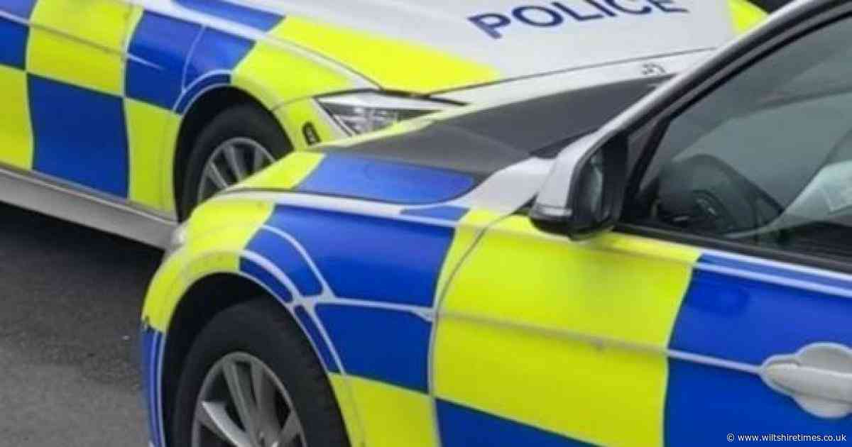 Car window smashed and bag stolen containing personal documents