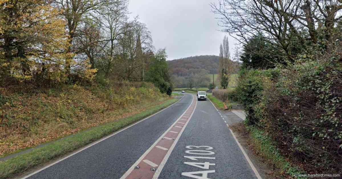 A4103 closes after three-vehicle crash