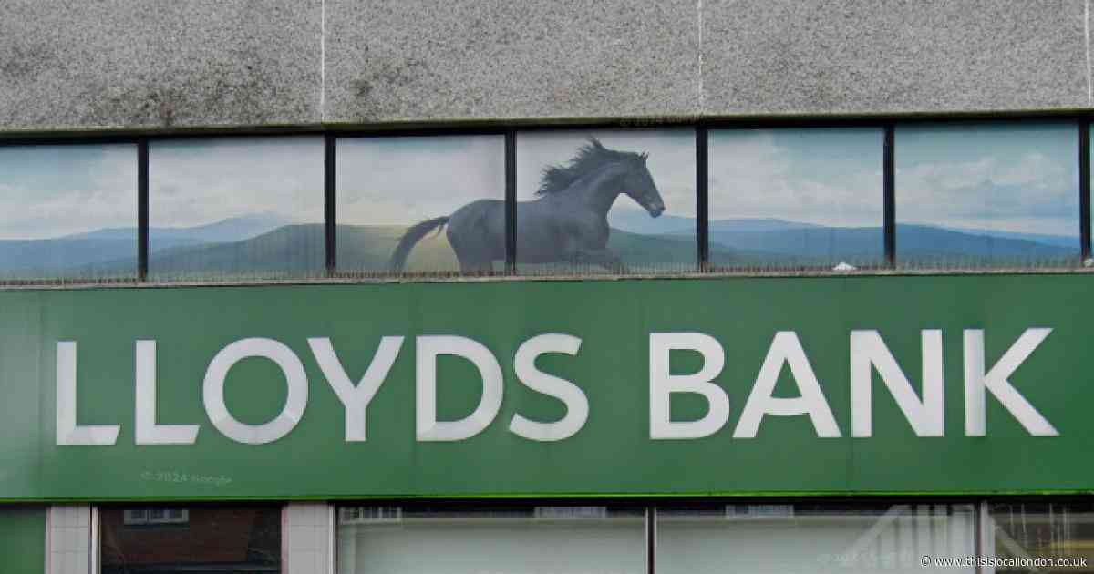 Walthamstow to lose Lloyds Bank from the high street