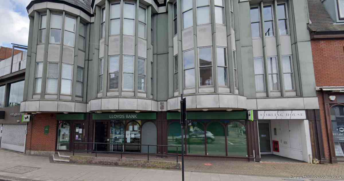 Hornchurch Lloyds Bank branch set to close before end of the year